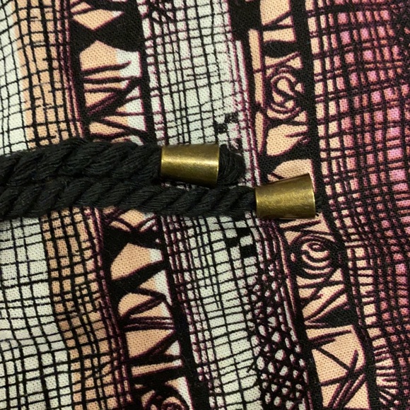 Forever 21 Shorts - Picture 3 of 5